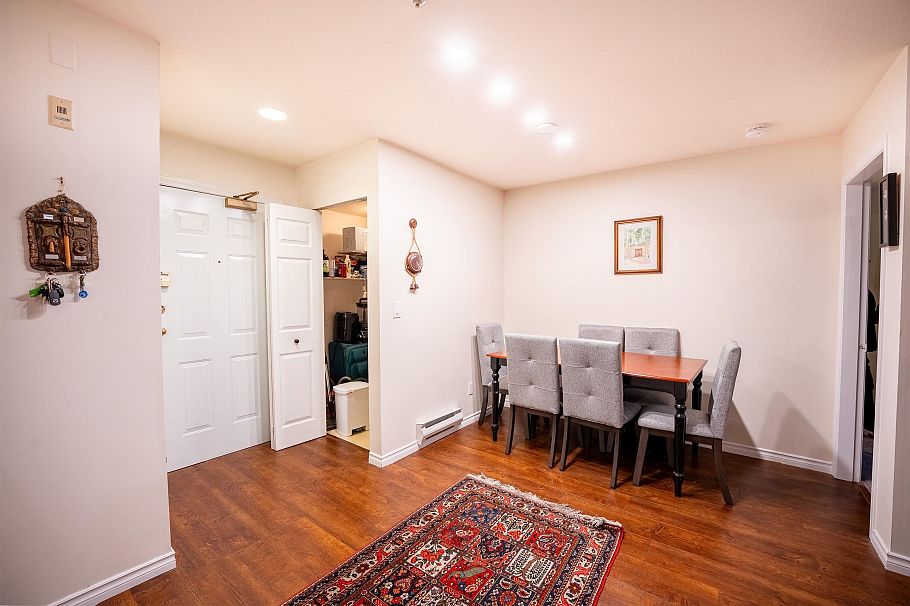 207 128 W 8th Street North Vancouver, BC - 5