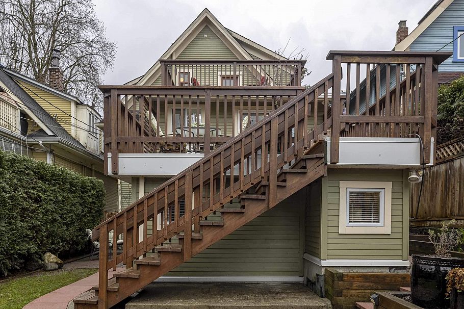 829 E 14th Avenue Vancouver, BC - 35