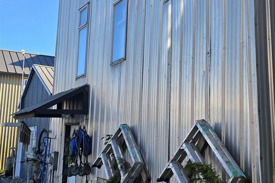 JNW33 415 W Esplanade North Vancouver, BC - 8