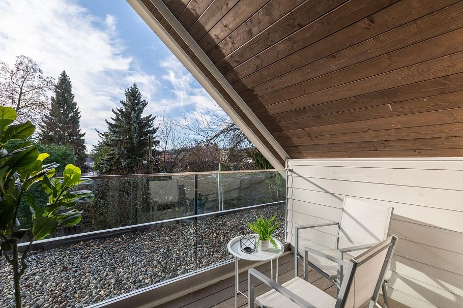 1 7 E 23rd Avenue Vancouver, BC - 19