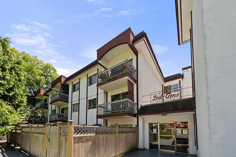 3 135 W 21st Street North Vancouver, BC - 24