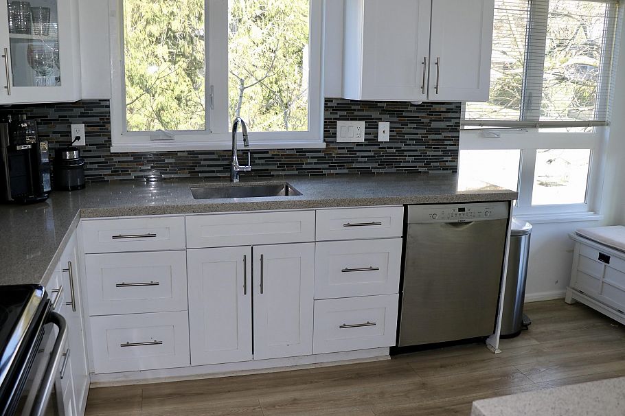 403 106 W Kings Road North Vancouver, BC - 6