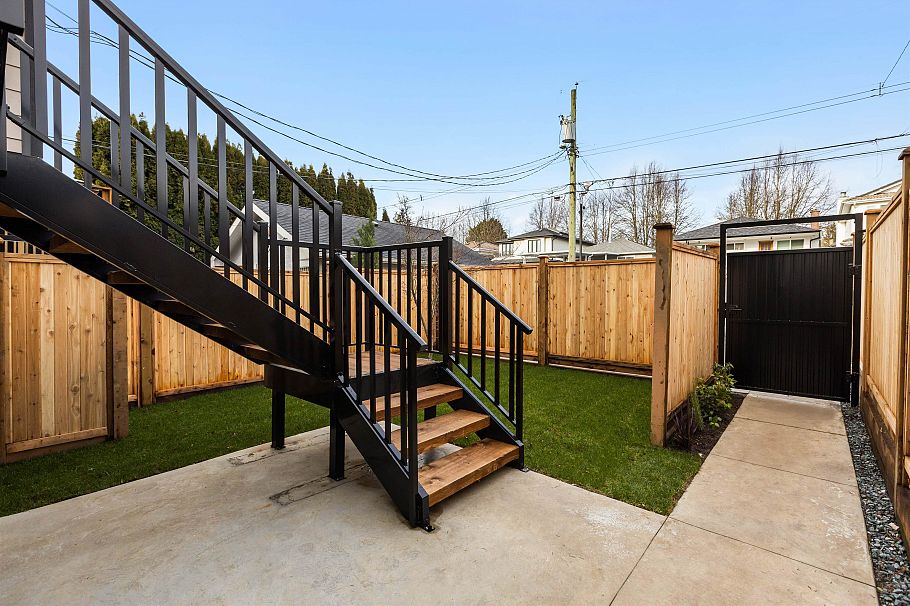 2 435 E 47th Avenue Vancouver, BC - 15