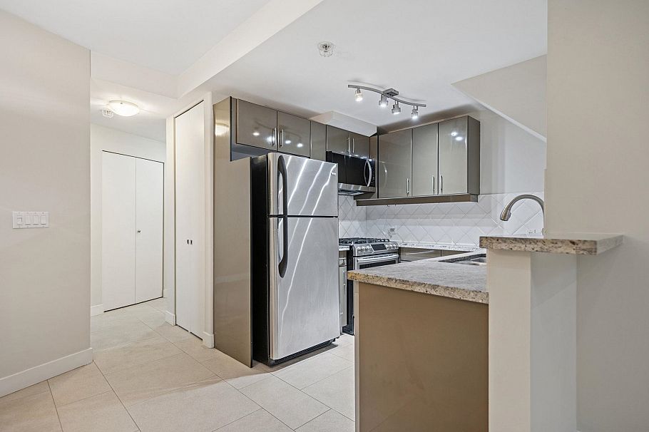 621 Jervis Street Vancouver, BC - 9