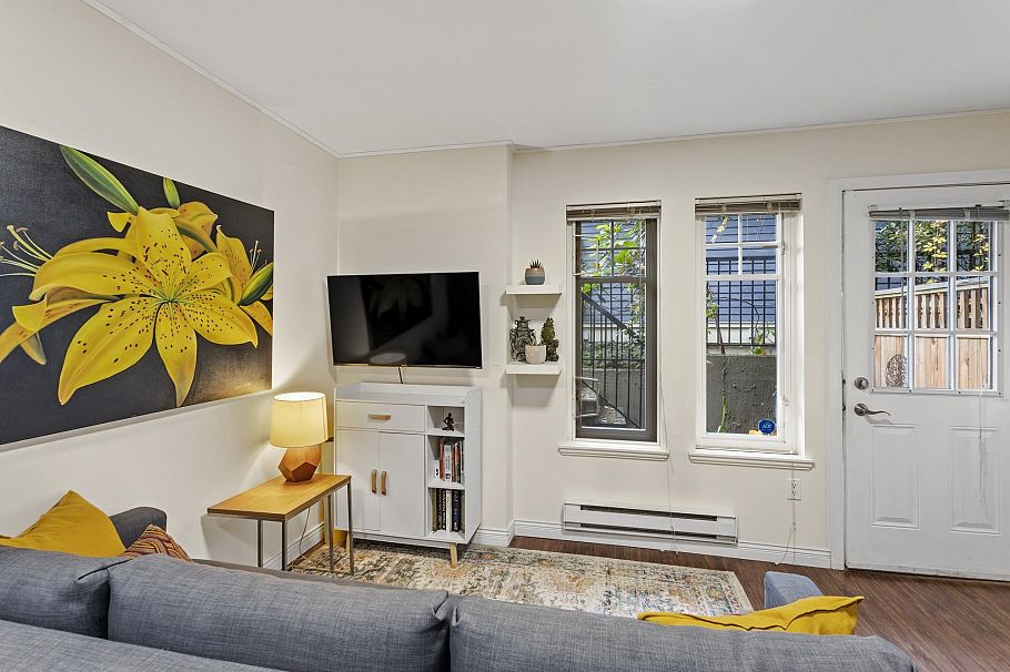 1743 Frances Street Vancouver, BC - 31