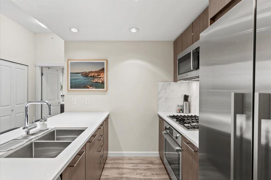 1106 3281 E Kent Avenue North Vancouver, BC - 6