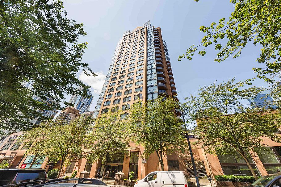 309 1189 Howe Street Vancouver, BC - 27