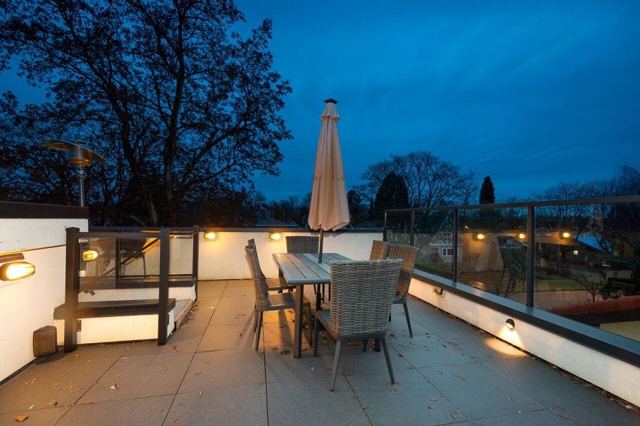 3739 W 24th Avenue Vancouver, BC - 38