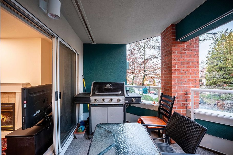 207 128 W 8th Street North Vancouver, BC - 23