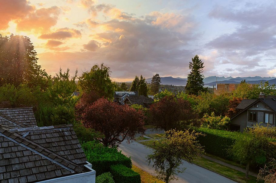 1986 W 36th Avenue Vancouver, BC - 29