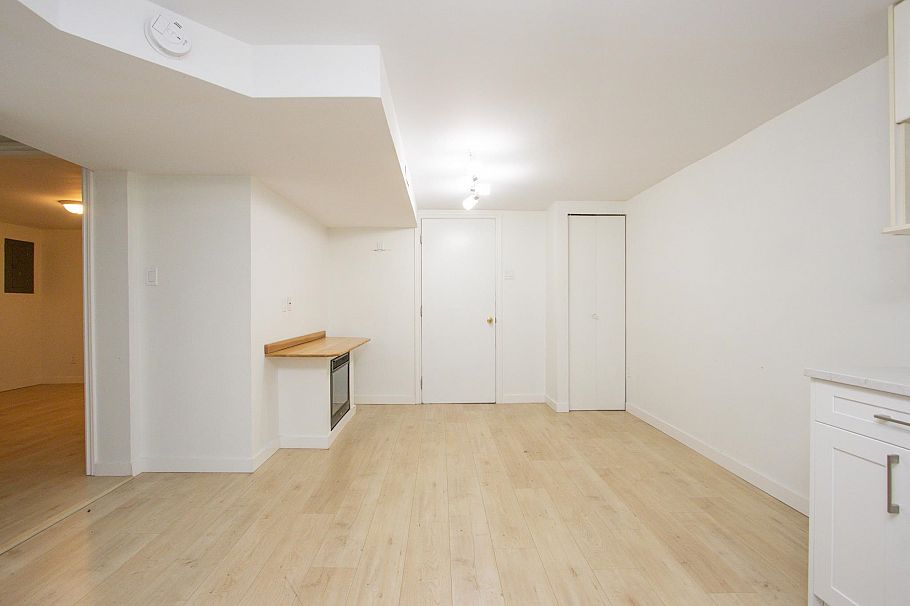 1785 COTTON DRIVE, Vancouver BC V5N 3V1 Vancouver, BC - 5