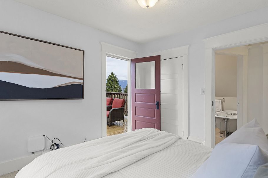 829 E 14th Avenue Vancouver, BC - 25