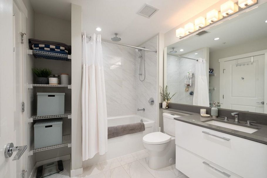 214 2651 Library Lane North Vancouver, BC - 26