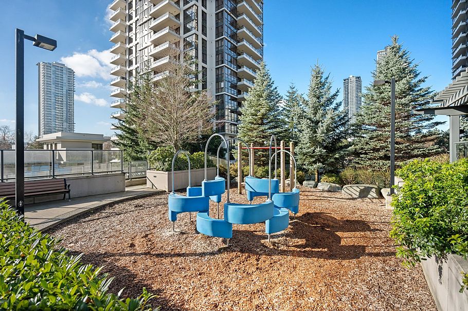 2006 2077 Rosser Avenue Burnaby, BC - 39