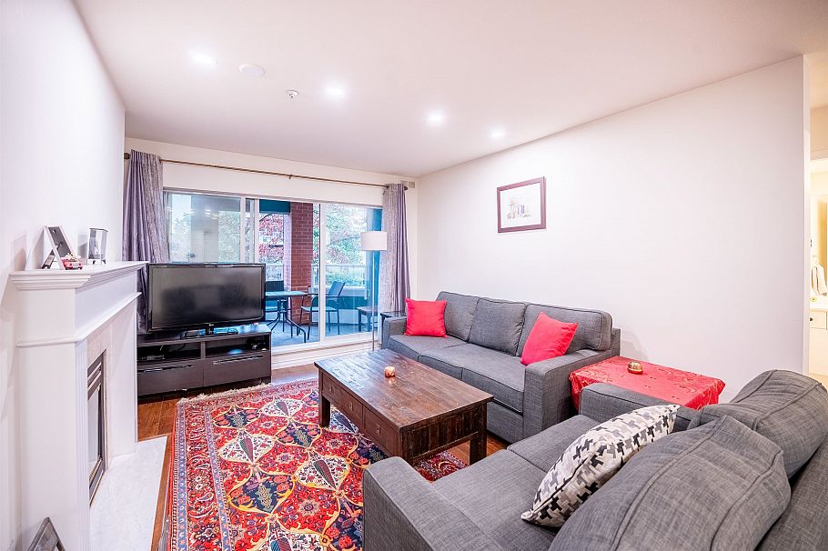 207 128 W 8th Street North Vancouver, BC - 3