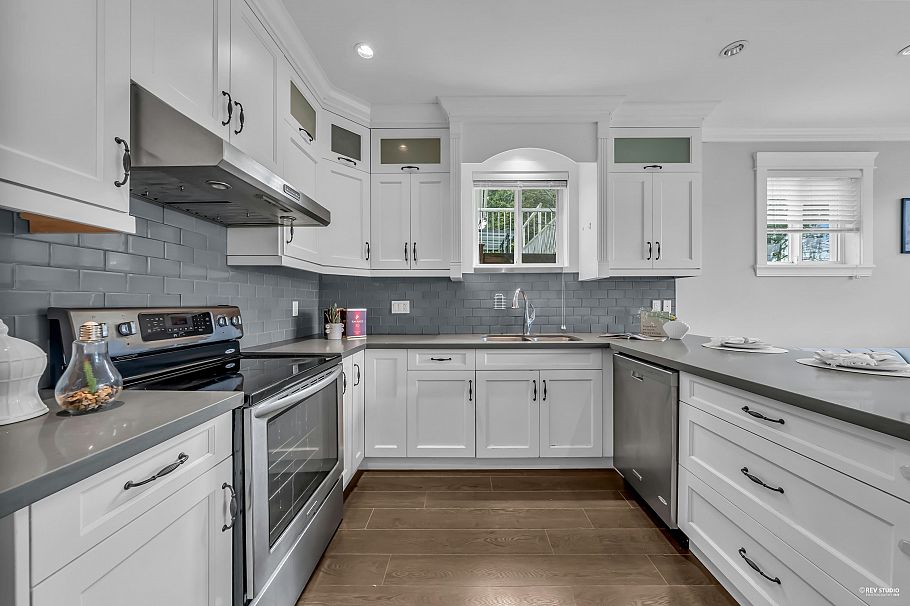 4364 Greta Street Burnaby, BC - 11