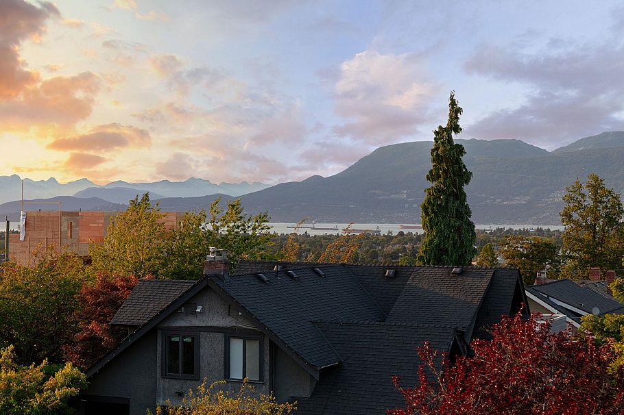 1986 W 36th Avenue Vancouver, BC - 30