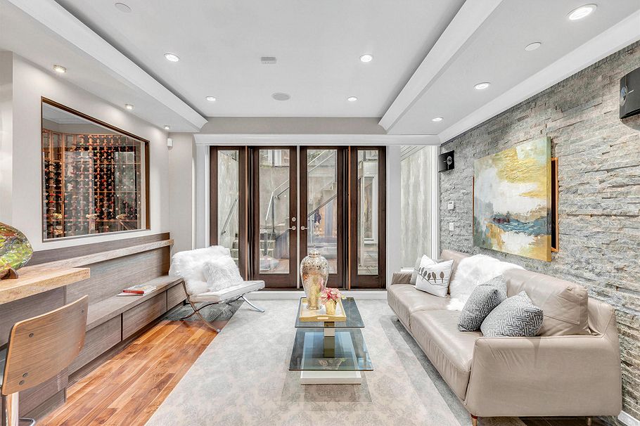 4320 W 8th Avenue Vancouver, BC - 18