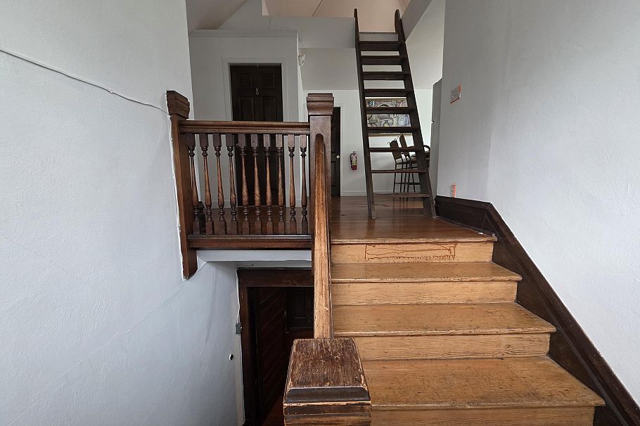 345 W 13th Avenue Vancouver, BC - 20