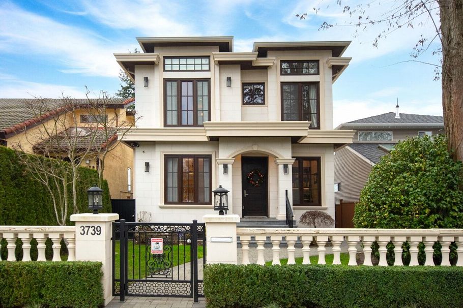 3739 W 24th Avenue Vancouver, BC - 2