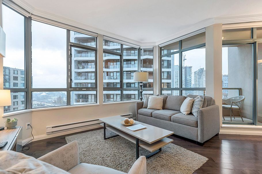 1306 1383 Howe Street Vancouver, BC - 13