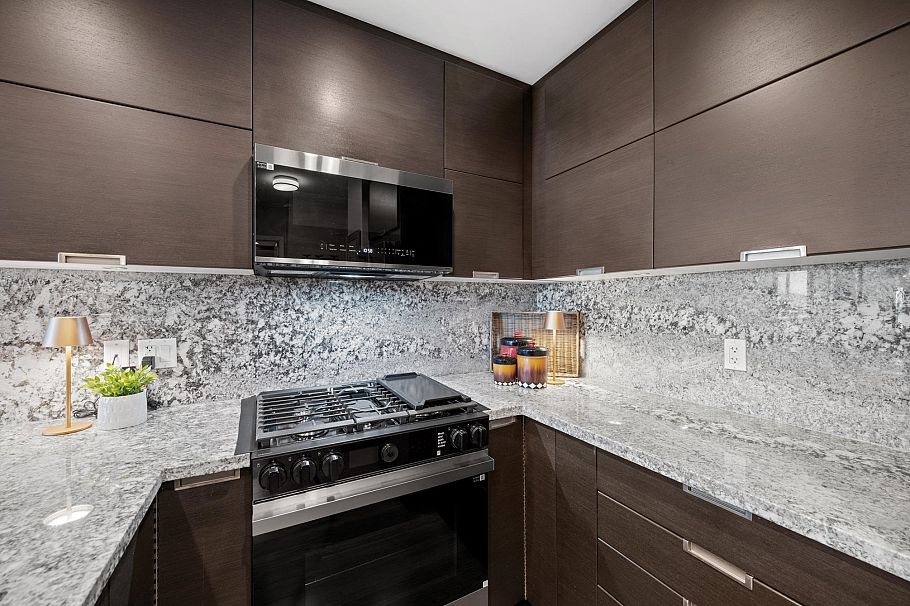 2006 2077 Rosser Avenue Burnaby, BC - 4