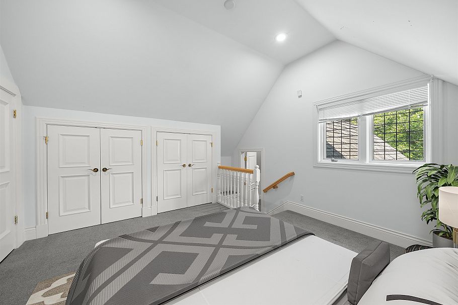 1323 The Crescent Vancouver, BC - 11