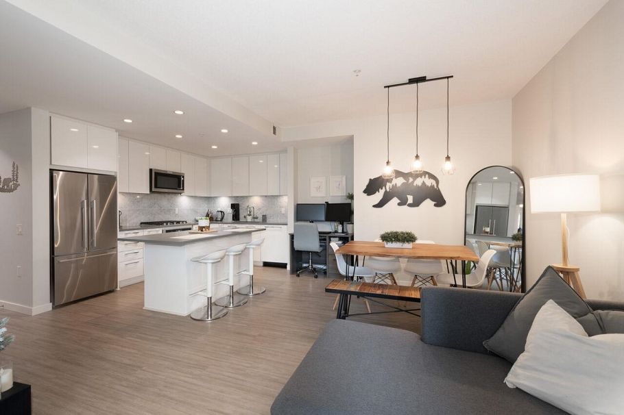 214 2651 Library Lane North Vancouver, BC - 1