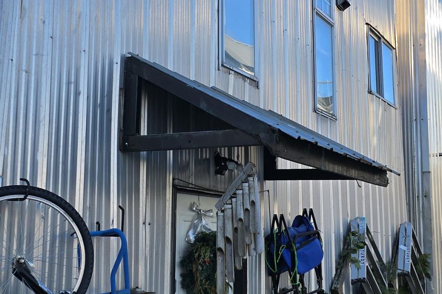 JNW33 415 W Esplanade North Vancouver, BC - 7