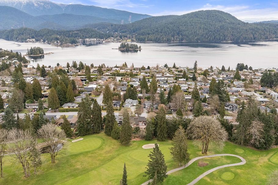 667 Fairway Drive North Vancouver, BC - 33