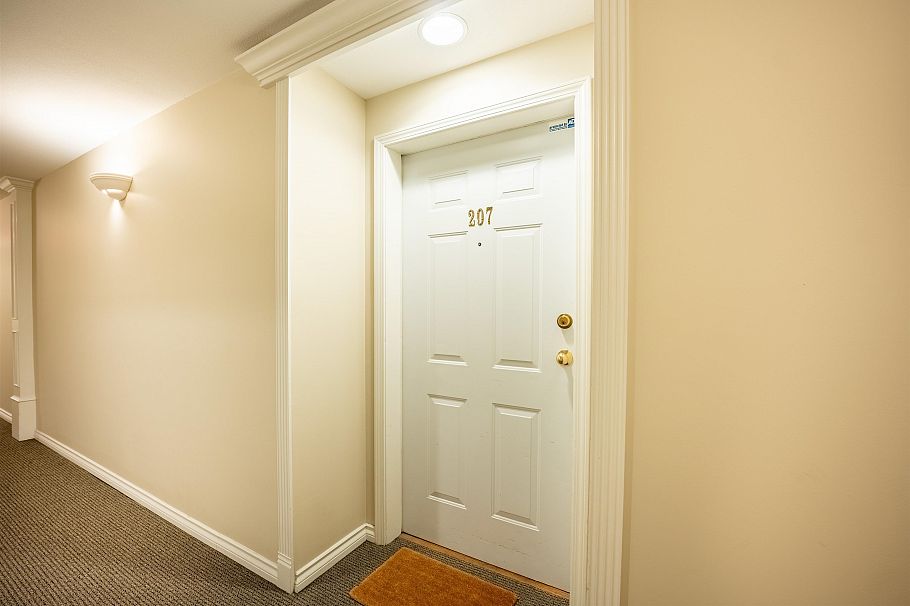 207 128 W 8th Street North Vancouver, BC - 24