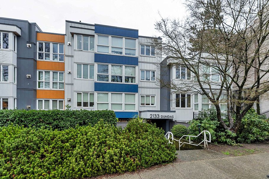 406 2133 Dundas Street Vancouver, BC - 3