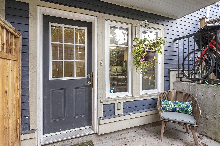 1743 Frances Street Vancouver, BC - 38