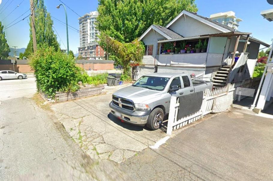 4105 Knight Street Vancouver, BC - 2