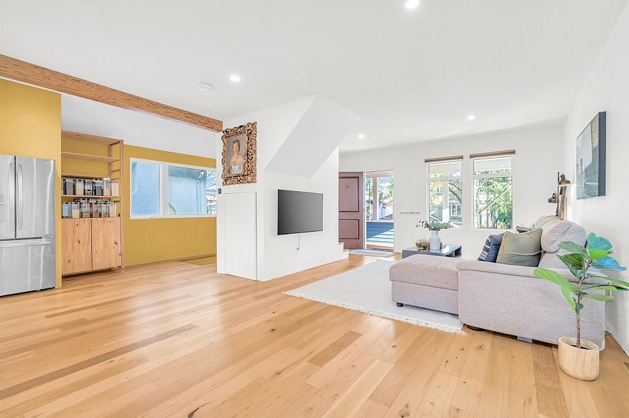 4379 Welwyn Street Vancouver, BC - 12