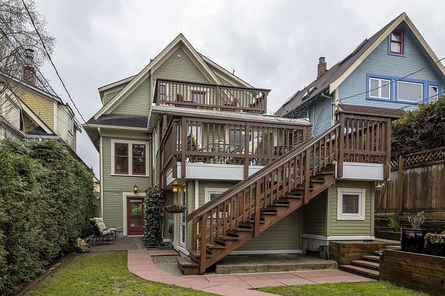 829 E 14th Avenue Vancouver, BC - 34