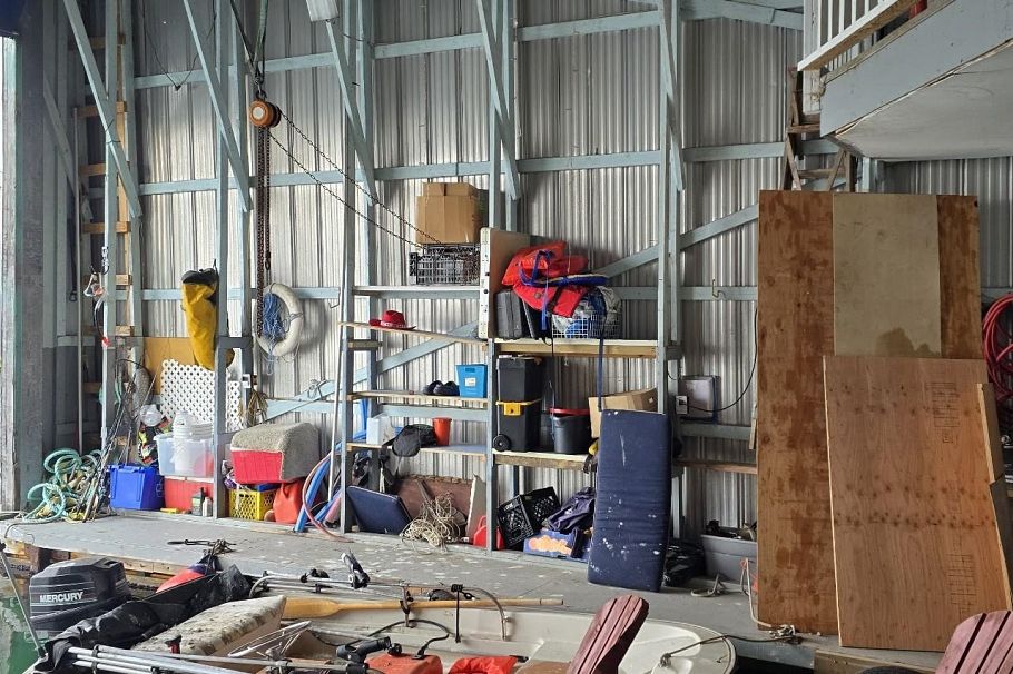 JNW33 415 W Esplanade North Vancouver, BC - 15