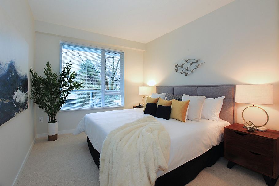 319 255 W 1st Street North Vancouver, BC - 16