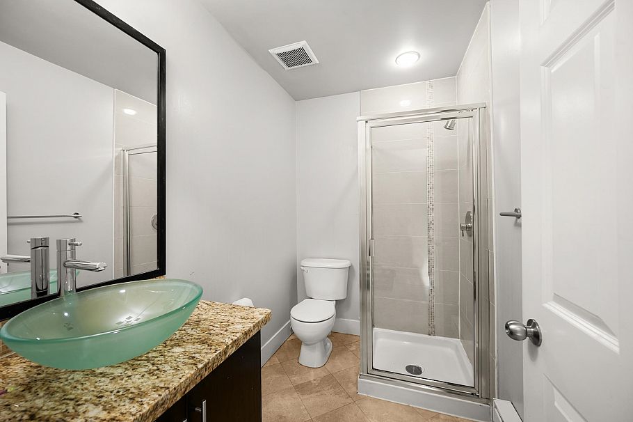 1407 E 28th Avenue Vancouver, BC - 17