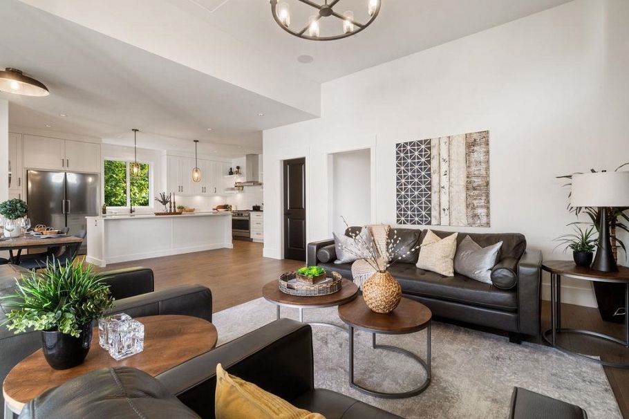 338 W 24th Street North Vancouver, BC - 10