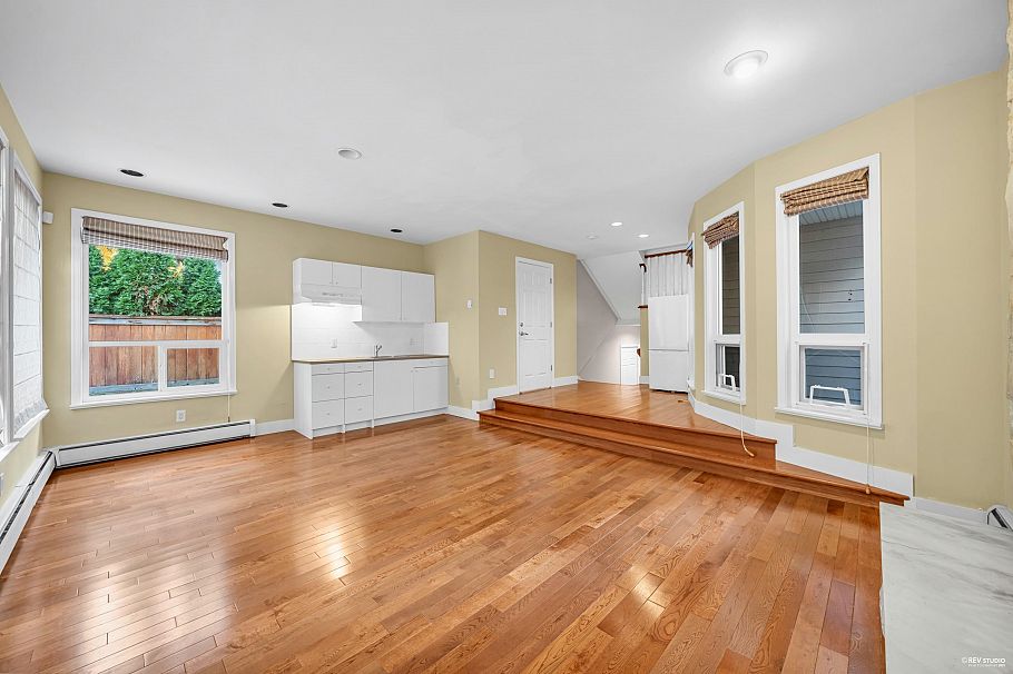 3191 W 23rd Avenue Vancouver, BC - 28