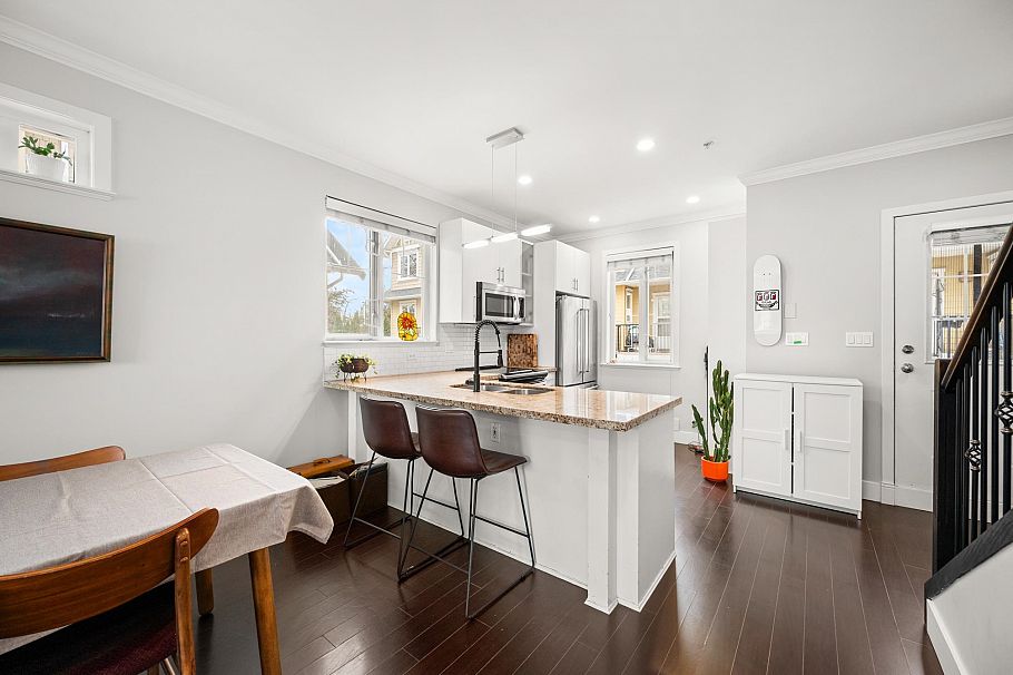 1407 E 28th Avenue Vancouver, BC - 6