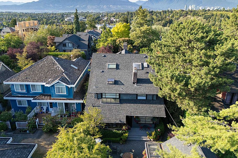 1986 W 36th Avenue Vancouver, BC - 31