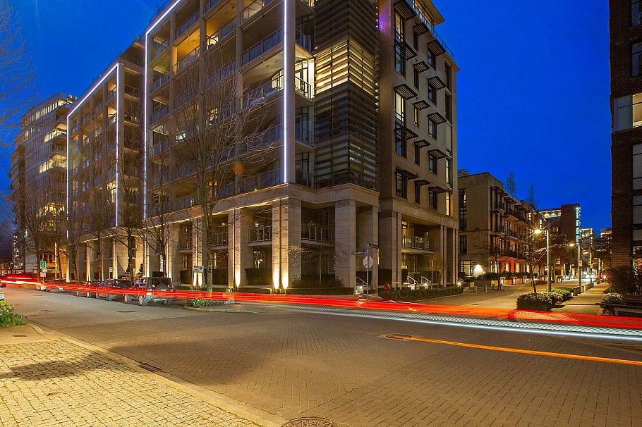 501 1616 Columbia Street Vancouver, BC - 1