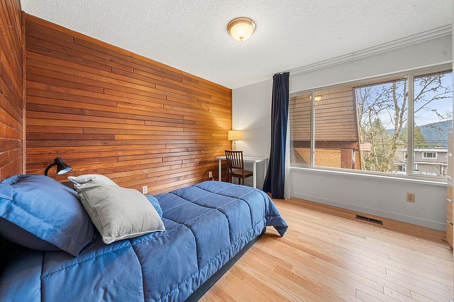 667 Fairway Drive North Vancouver, BC - 16