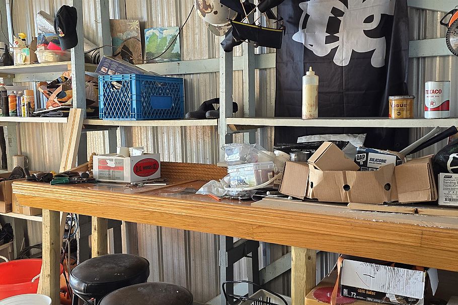 JNW33 415 W Esplanade North Vancouver, BC - 16