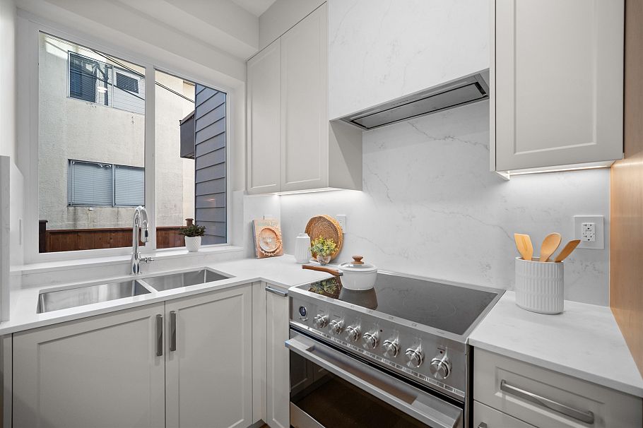 103 1837 E Georgia Street Vancouver, BC - 16