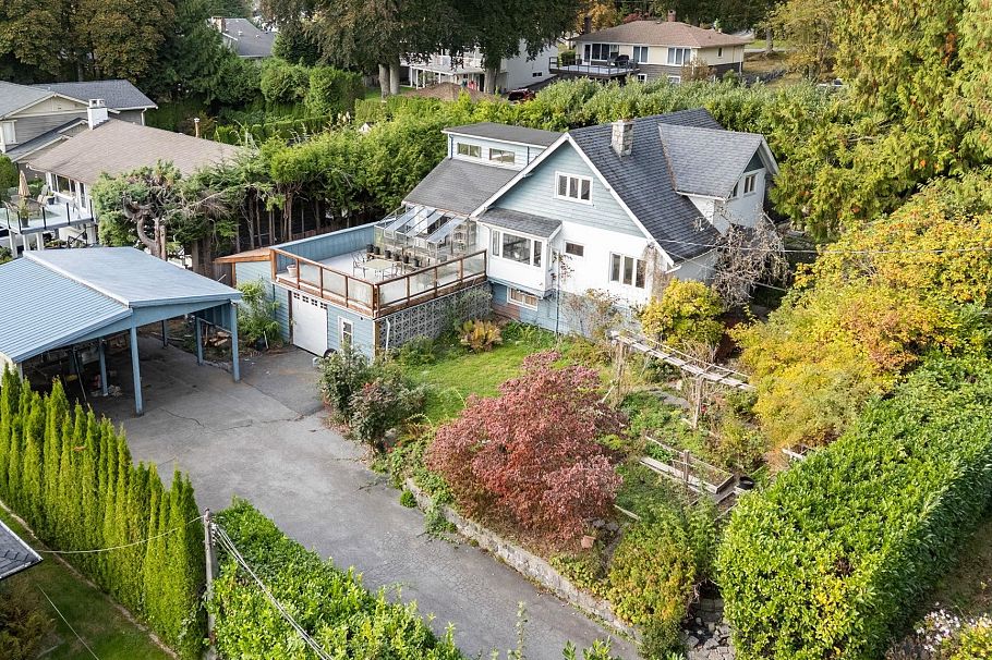 3041 St. Marys Avenue North Vancouver, BC - 35