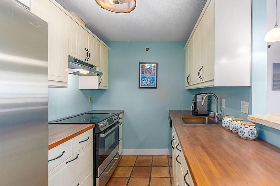 28 1345 W 4th Avenue Vancouver, BC - 14