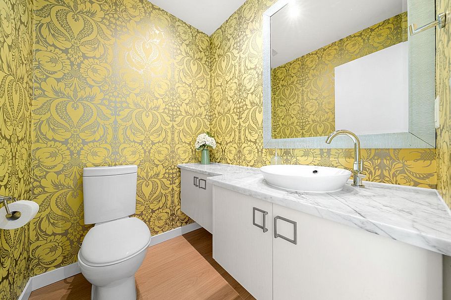 256 W 5th Street North Vancouver, BC - 30